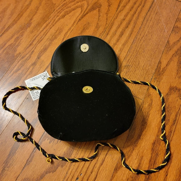 New Never Used Baganza Elegant Crossbody - Picture 3 of 4